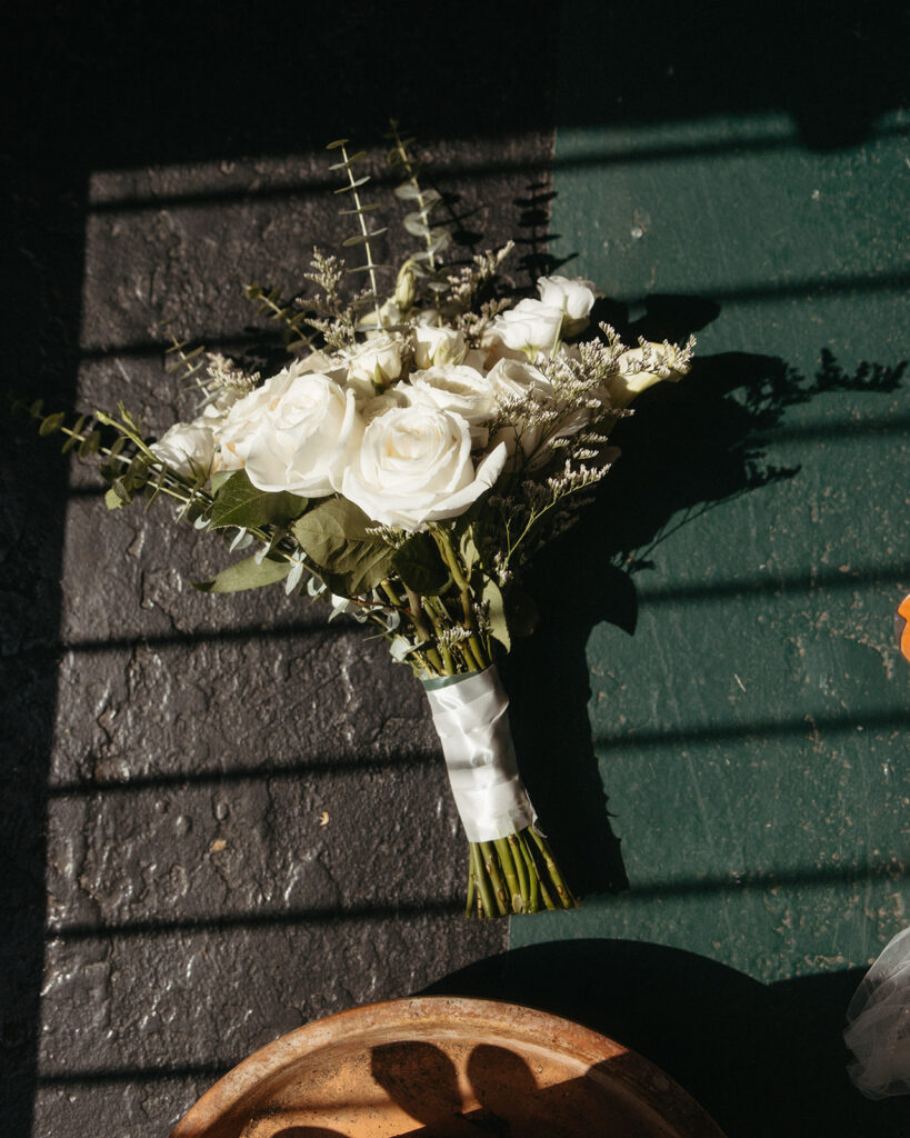 A white wedding bouquet detail shot