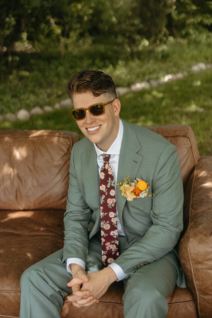 Grooms outdoor portraits