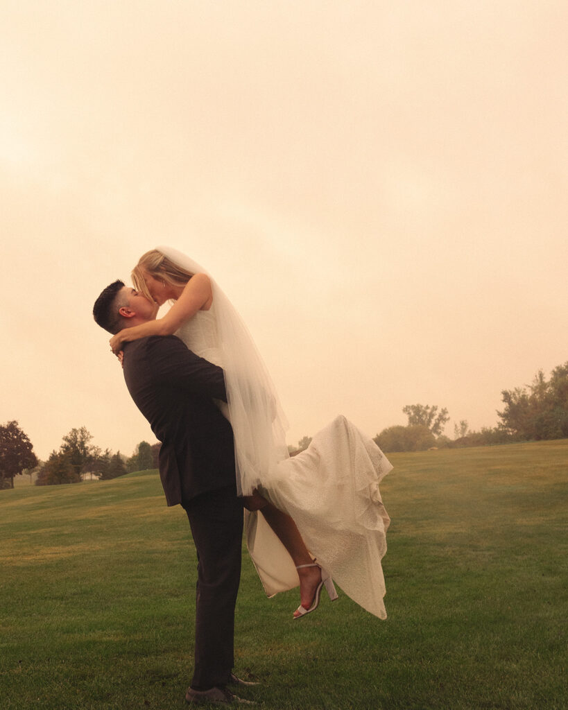 Outdoor golden hour wedding portraits in Detroit, Michigan