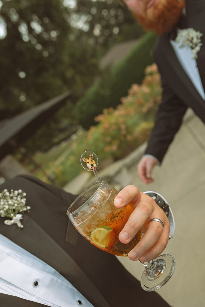 Guests enjoying cocktail hour